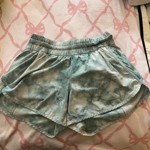 Lululemon Track that shorts